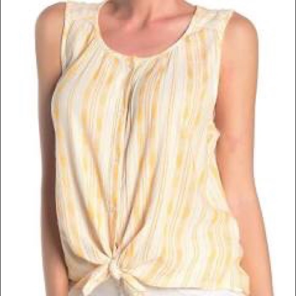 Lucky Brand Tops - NWT! LUCKY BRAND YELLOW WHITE CROP TOP size M